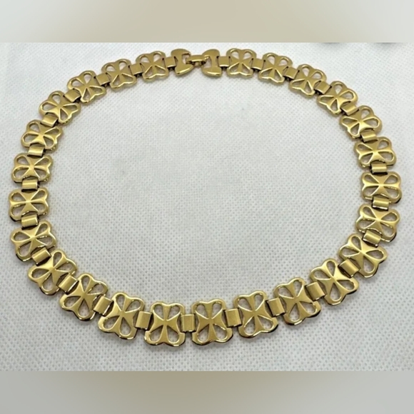 Monet Jewelry - Monet Gold Clover Necklace